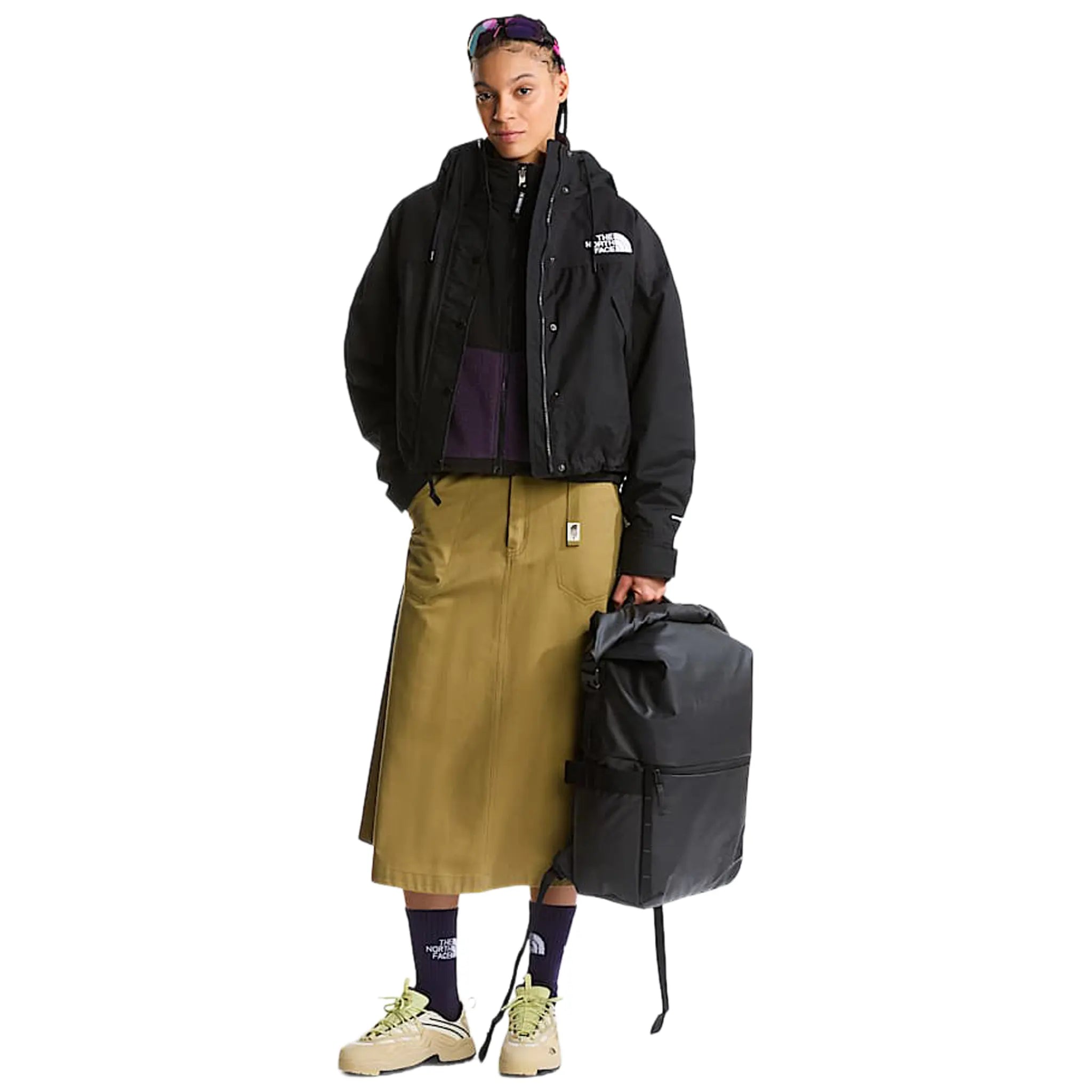 Front View of The North Face Mountain Short Black Jacket (W)